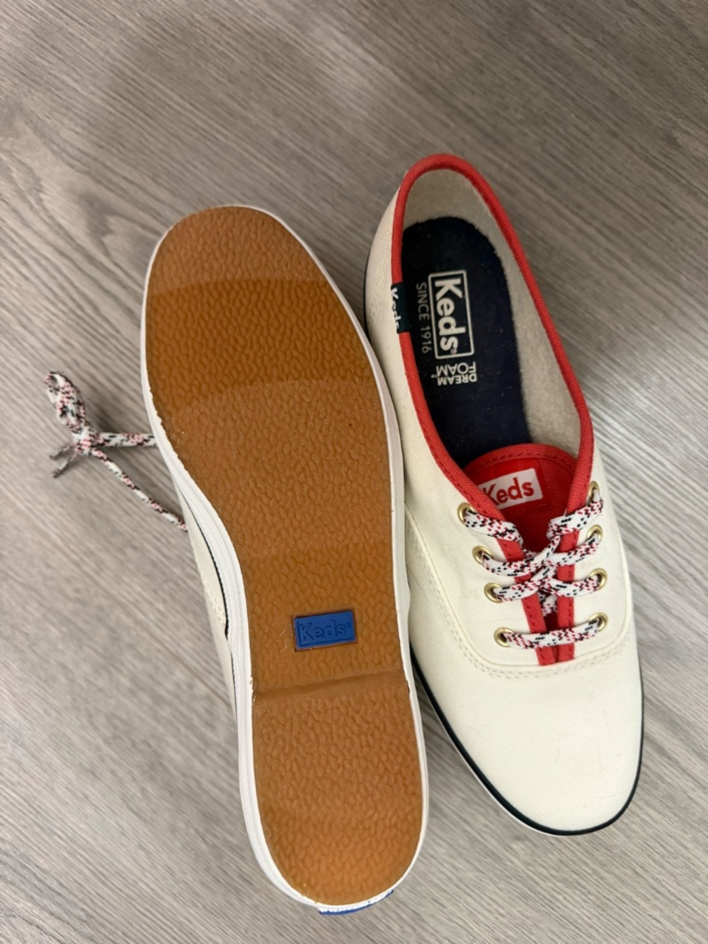 Keds Champion Off-White Canvas Sneakers Red Trim Pattern Laces. NWOT - Picture 5 of 6